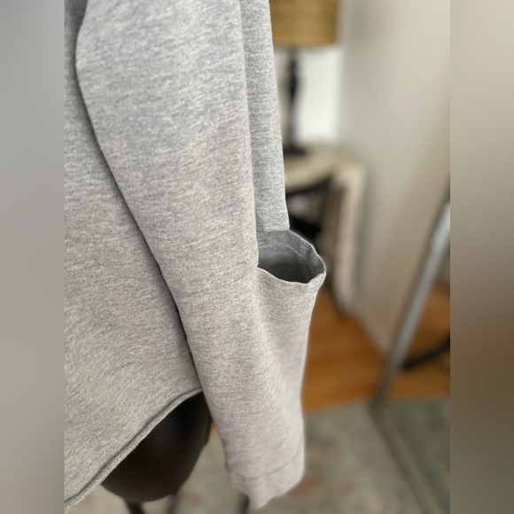 Grey Cloth Sweater - Picture 3 of 11